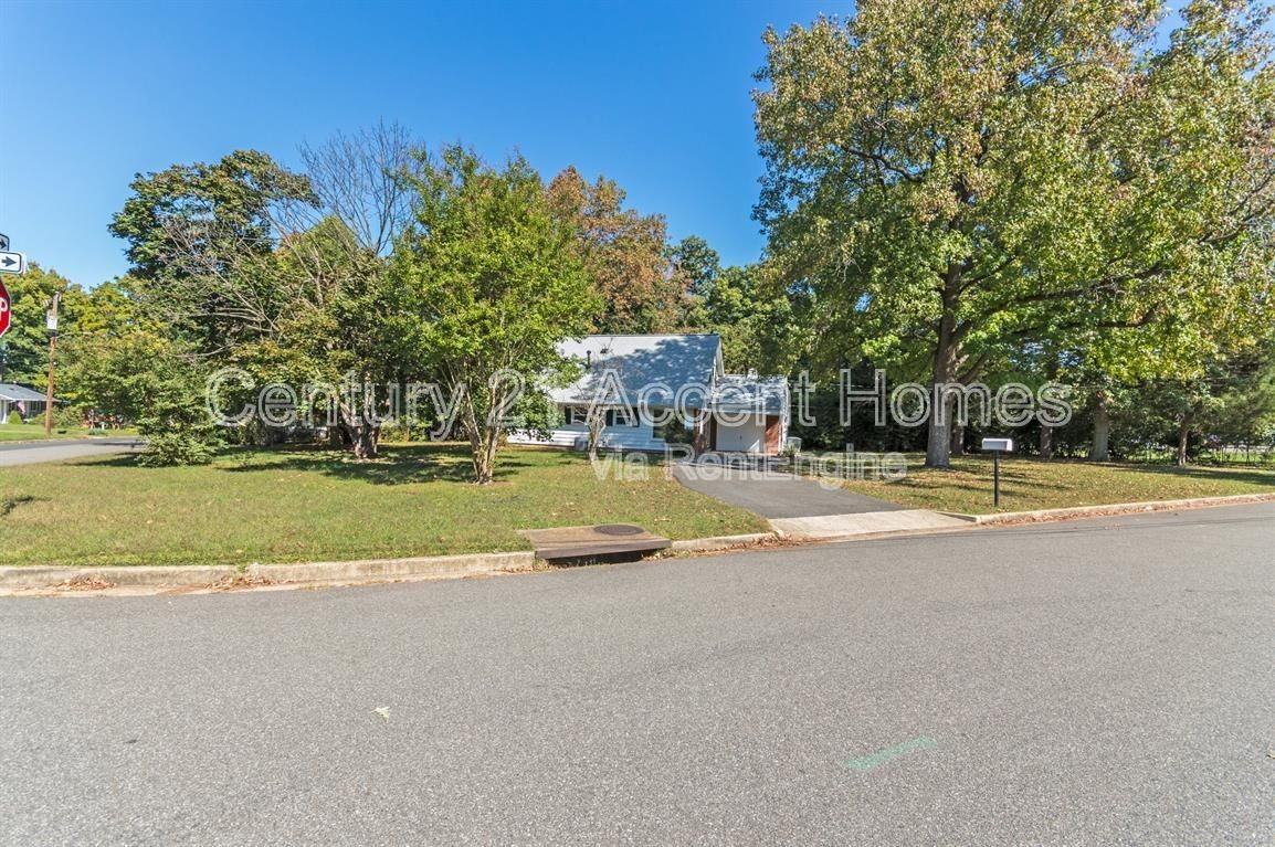 5510 Trin St - Photo 3 of 34