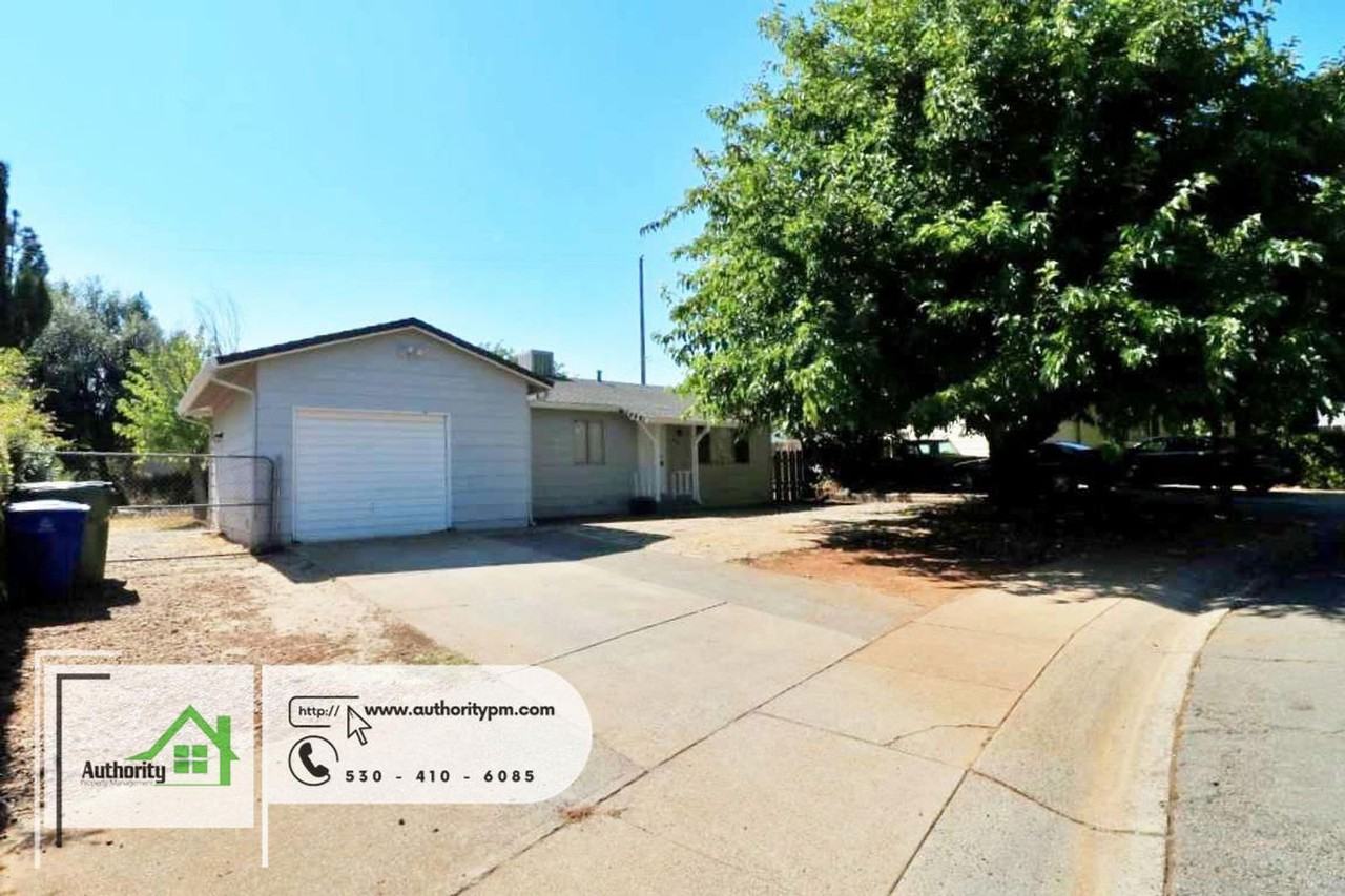 3994 Mercury Dr - Photo 2 of 18