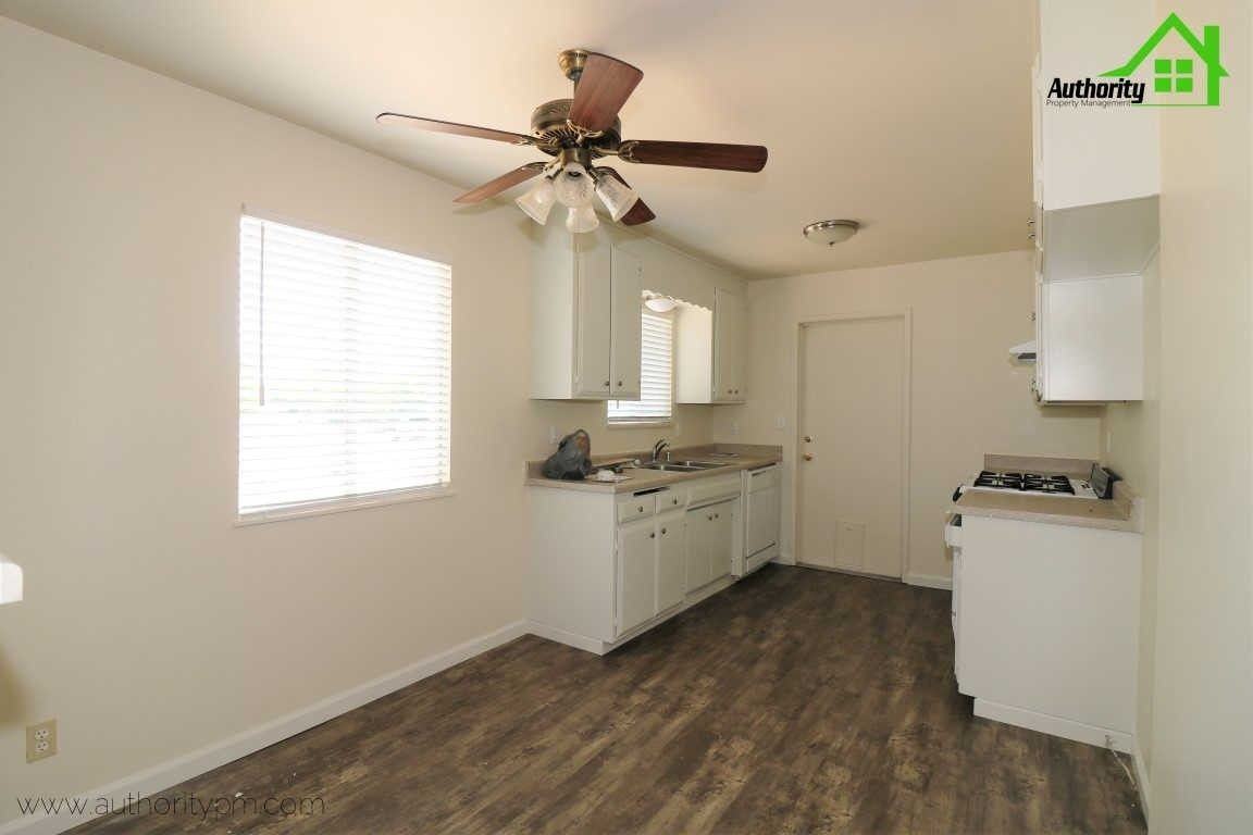 3994 Mercury Dr - Photo 5 of 18