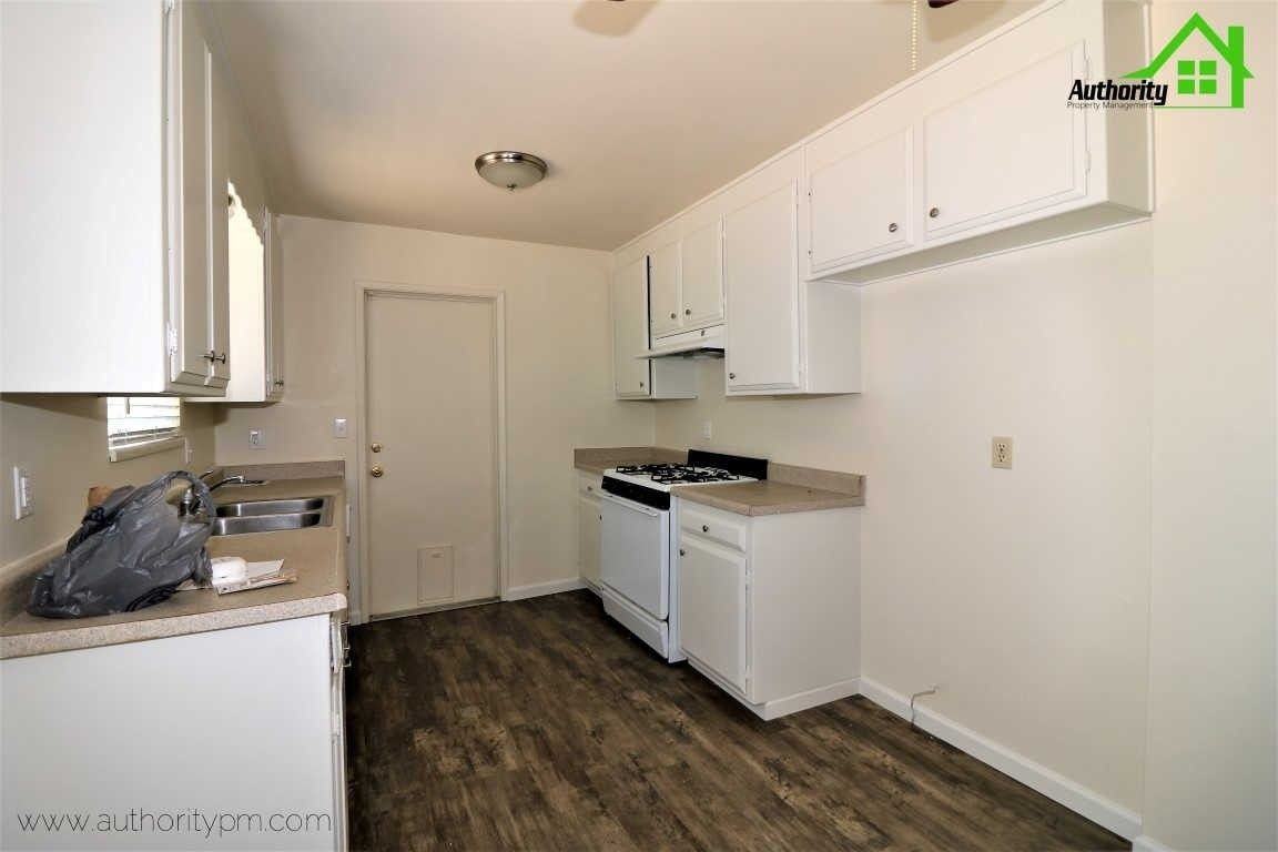 3994 Mercury Dr - Photo 6 of 18