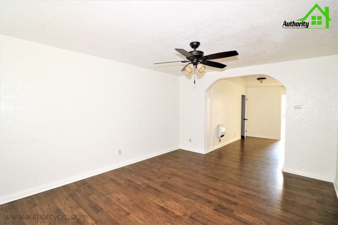 1141 Magnolia Ave - Photo 3 of 16