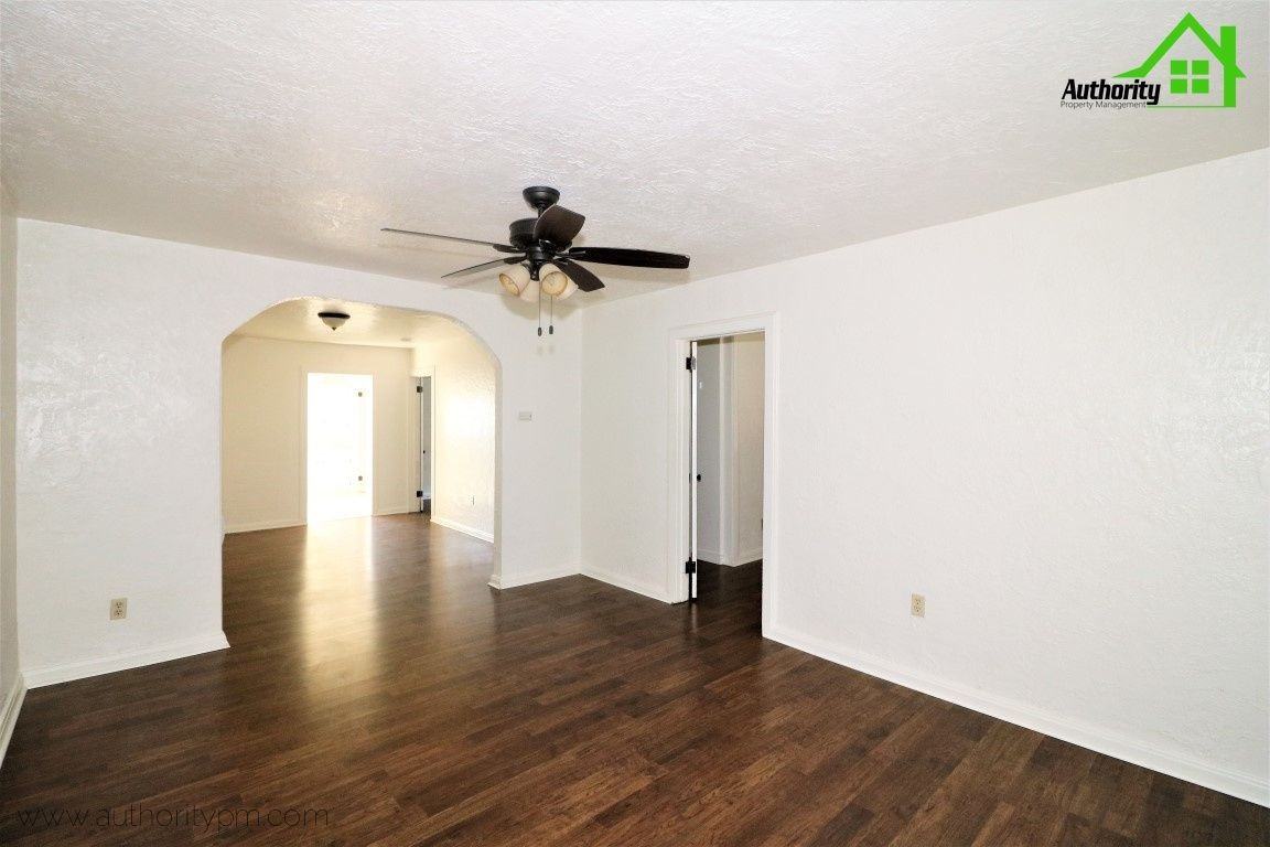 1141 Magnolia Ave - Photo 4 of 16