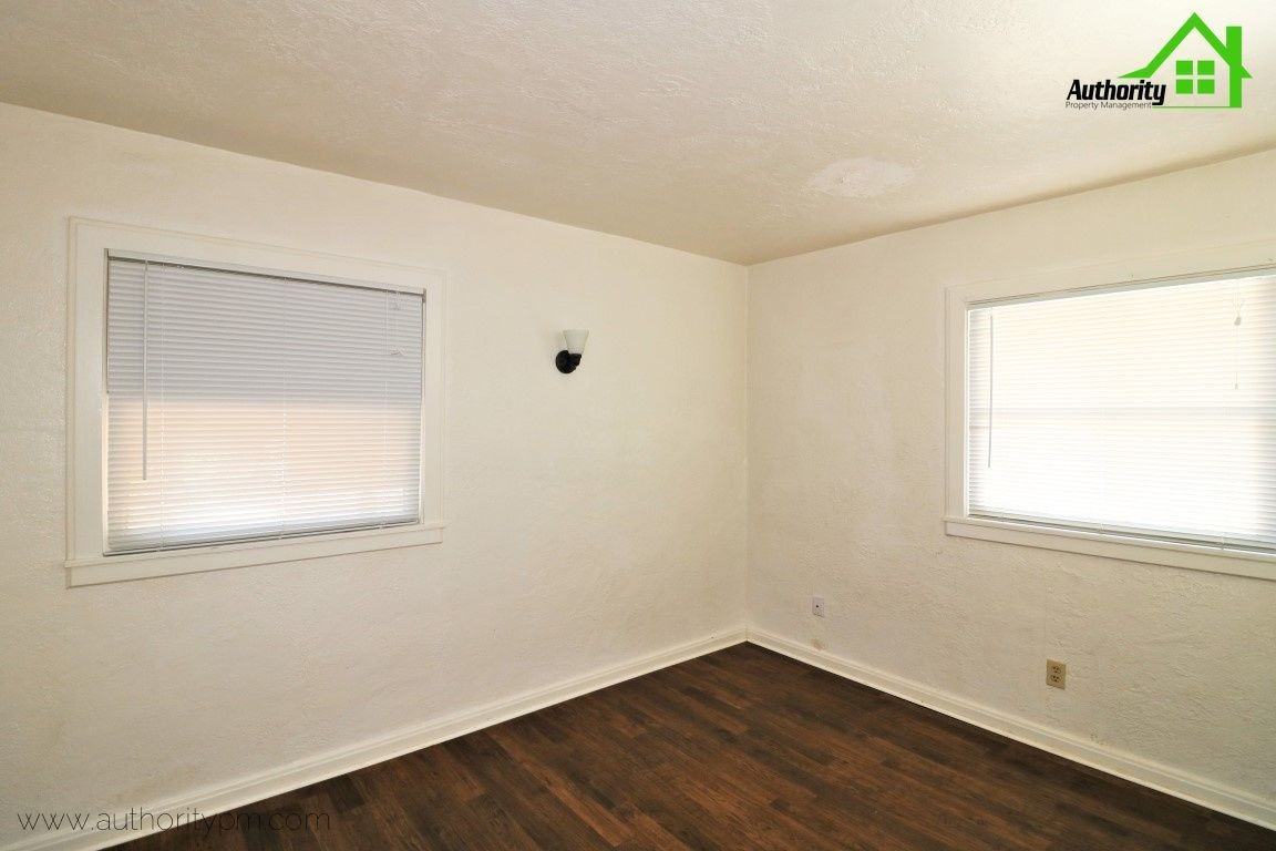 1141 Magnolia Ave - Photo 6 of 16