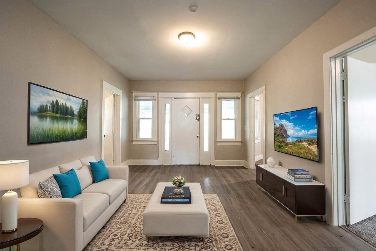 130 N Gladstone Ave - Photo 6 of 32
