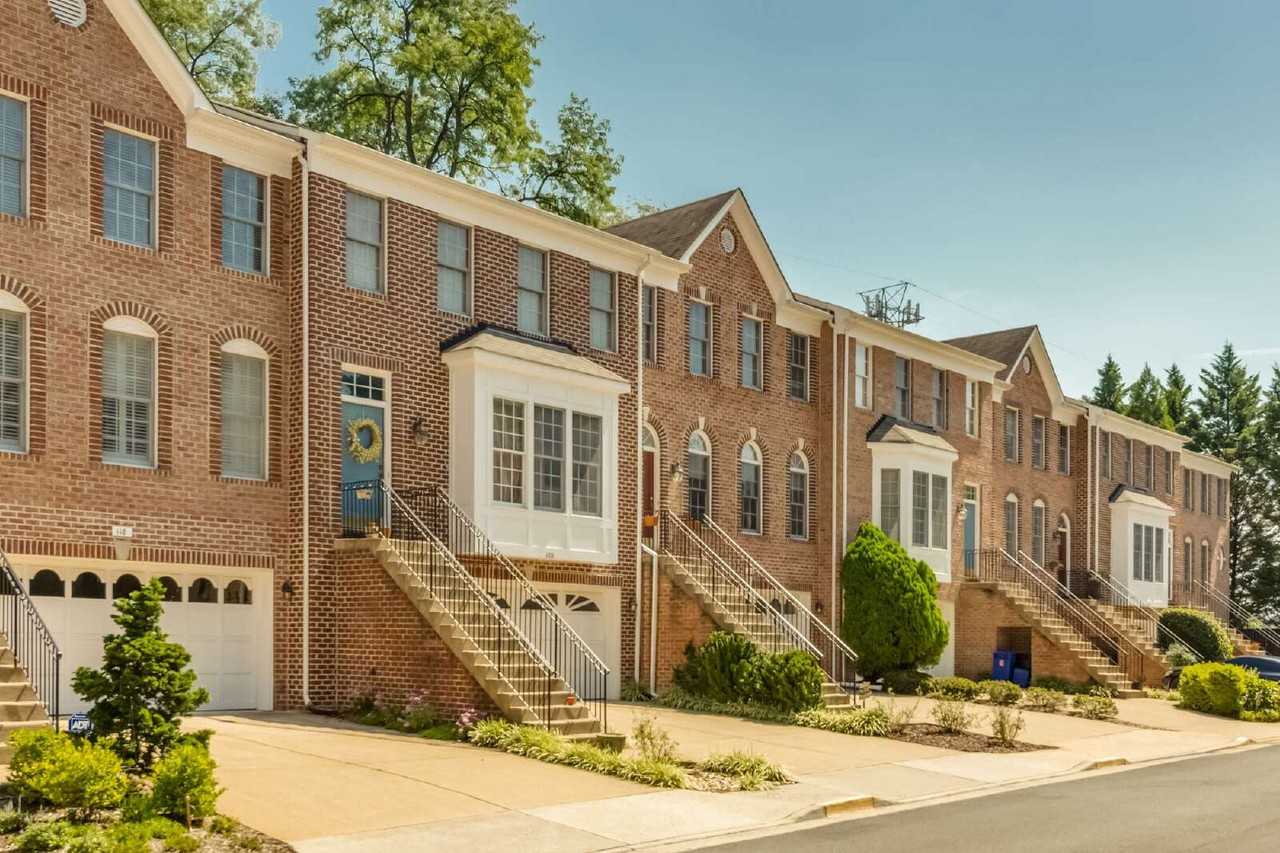 122 Shepherdson Ln Ne - Photo 3 of 40