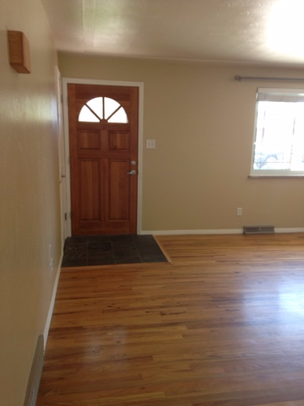 1827 S Reed St - Photo 6 of 37