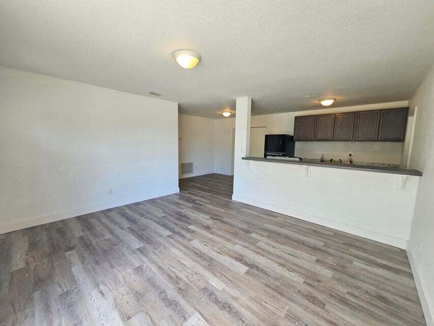 1040 Hickory Ln - Photo 3 of 12