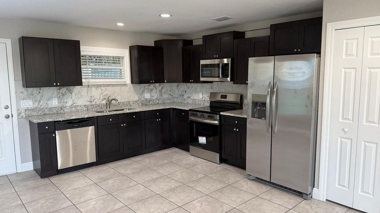 192 Julie Ln - Photo 5 of 21