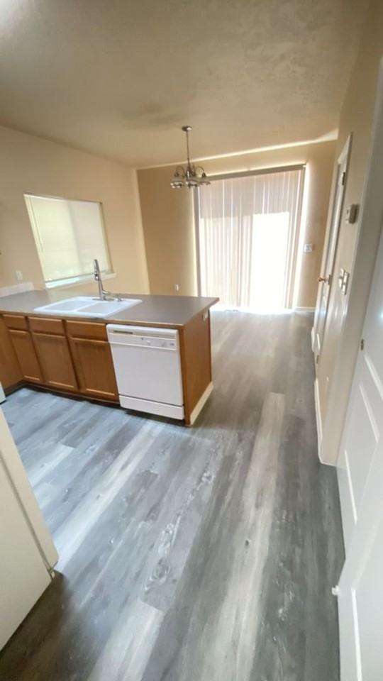 223 Hudson Ave #104 - Photo 5 of 17