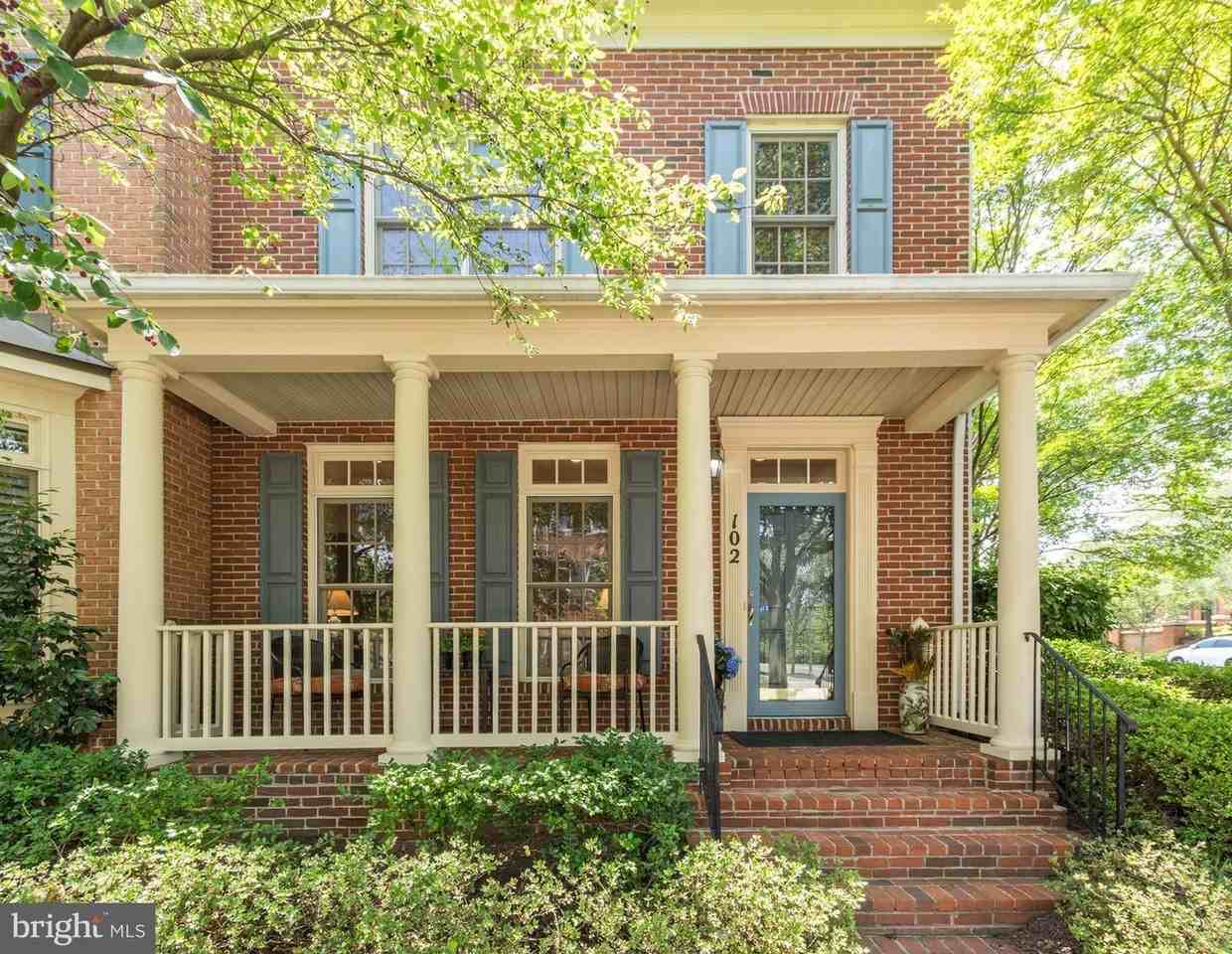 102 Oak Knoll Ter #NA - Photo 2 of 36