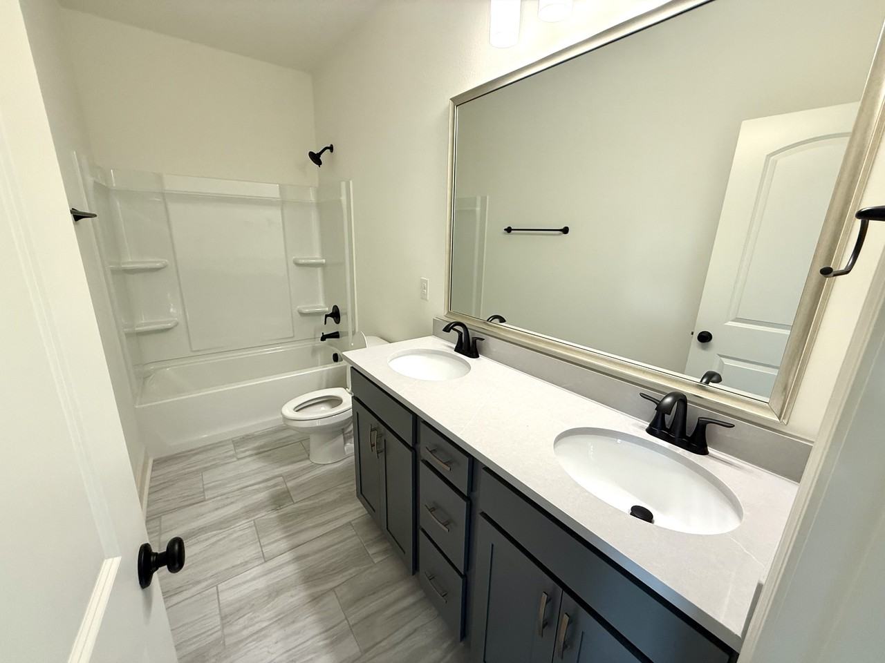 38429 Queen St #NA - Photo 3 of 12