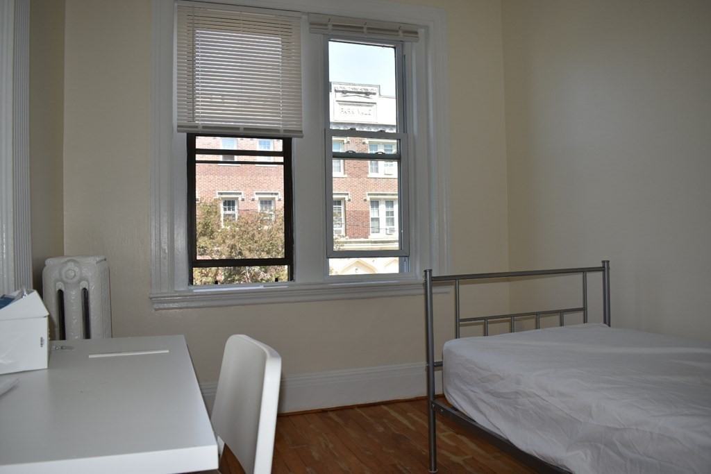 16 Glenville Ave - Photo 4 of 9