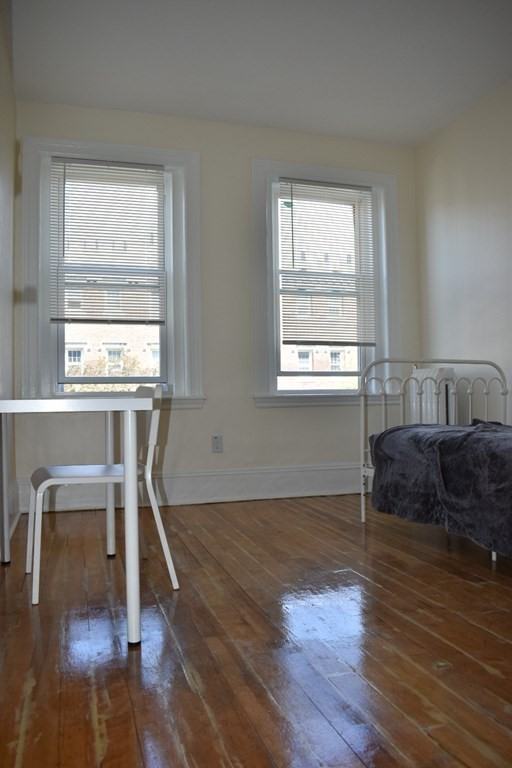 16 Glenville Ave - Photo 5 of 9