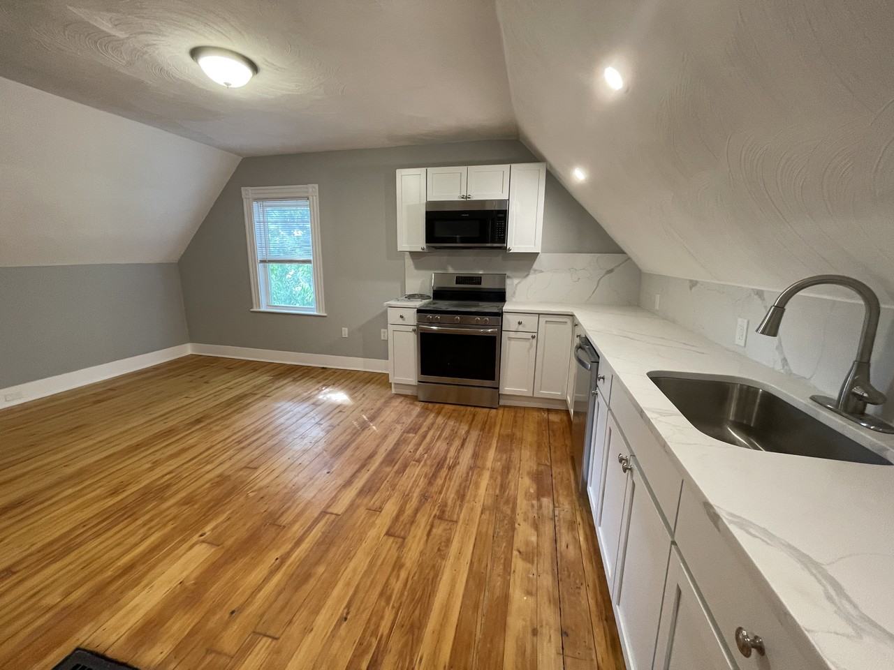 35 Cameron Ave #3 - Photo 2 of 13