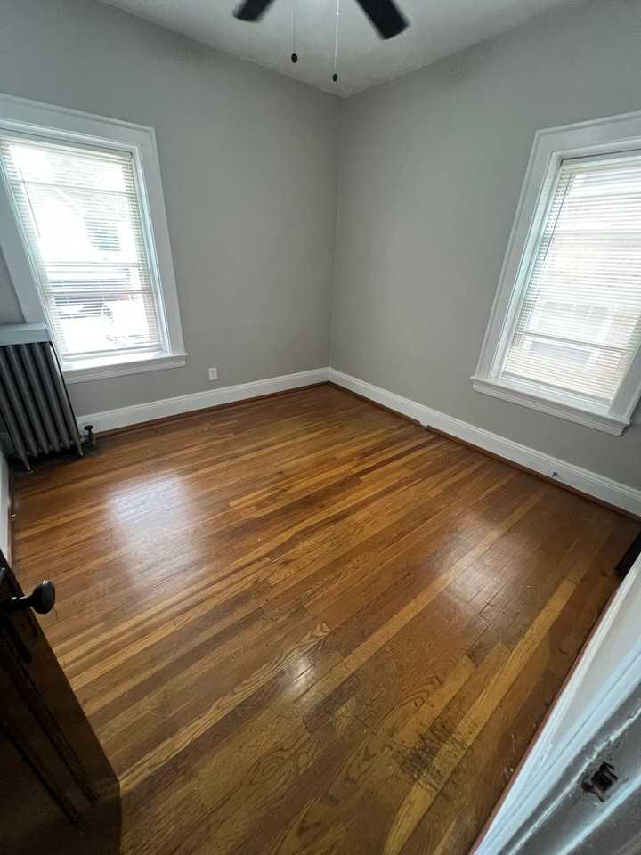 2676 Mayfield Rd - Photo 5 of 18