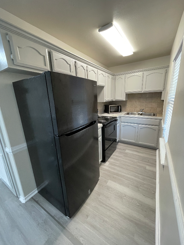 754 Sonesta Dr #3 - Photo 4 of 14