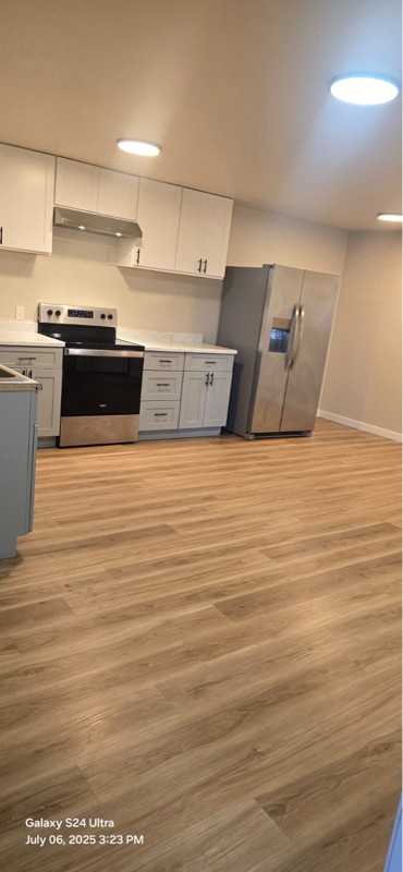 192 Beacon Hill Dr #B - Photo 2 of 28