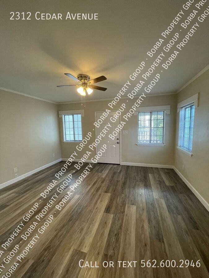 2312 Cedar Ave - Photo 3 of 9