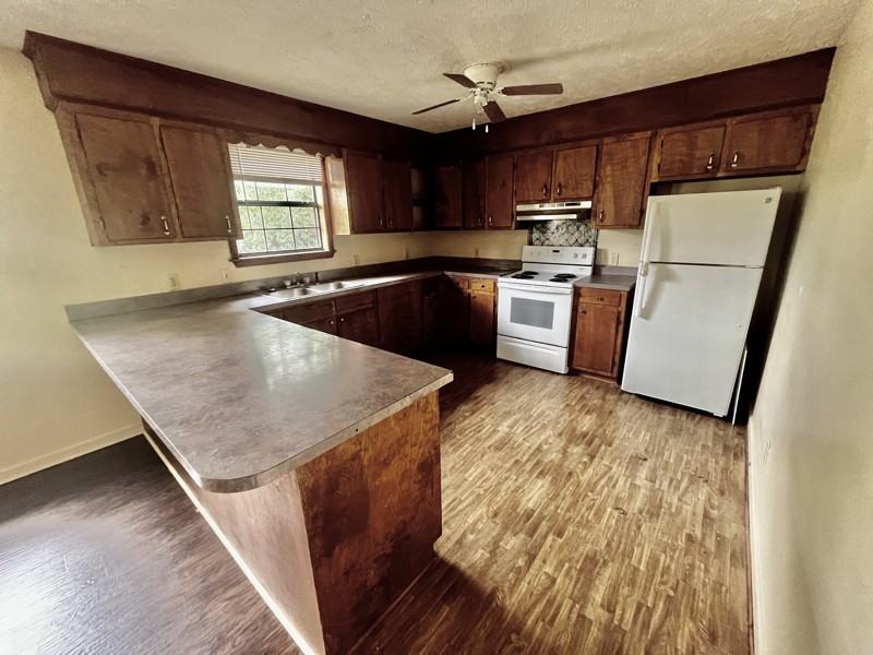 576 Halbert Heights Rd #C8 - Photo 2 of 6