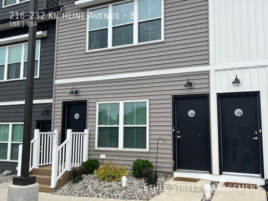 216 Kichline Ave #8 - Photo 2 of 23