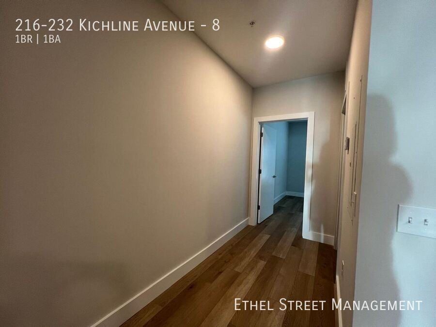 216 Kichline Ave #8 - Photo 5 of 23