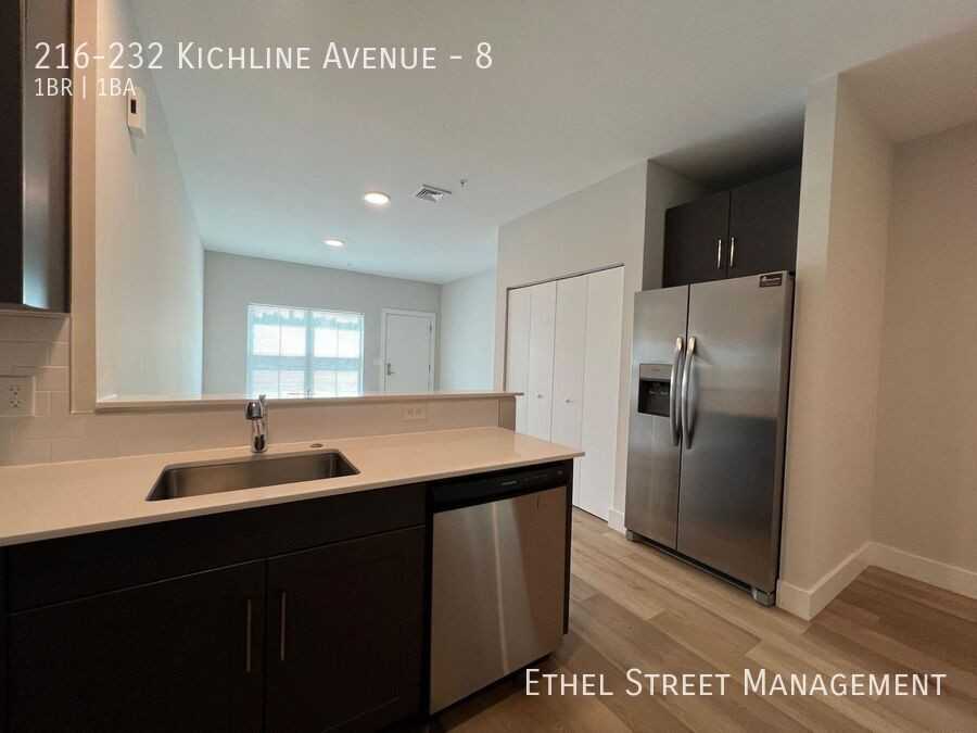 216 Kichline Ave #8 - Photo 6 of 23