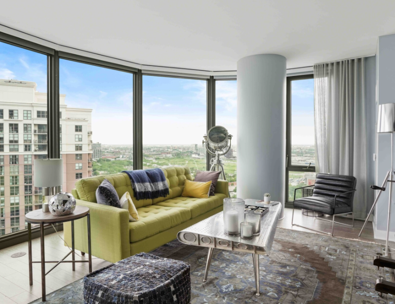 1028 S State St - Photo 4 of 14