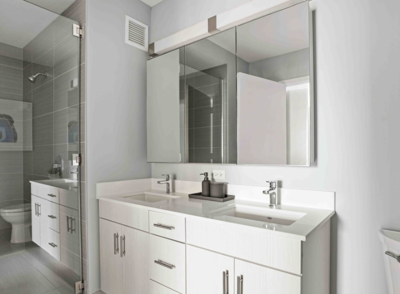 1028 S State St - Photo 6 of 14