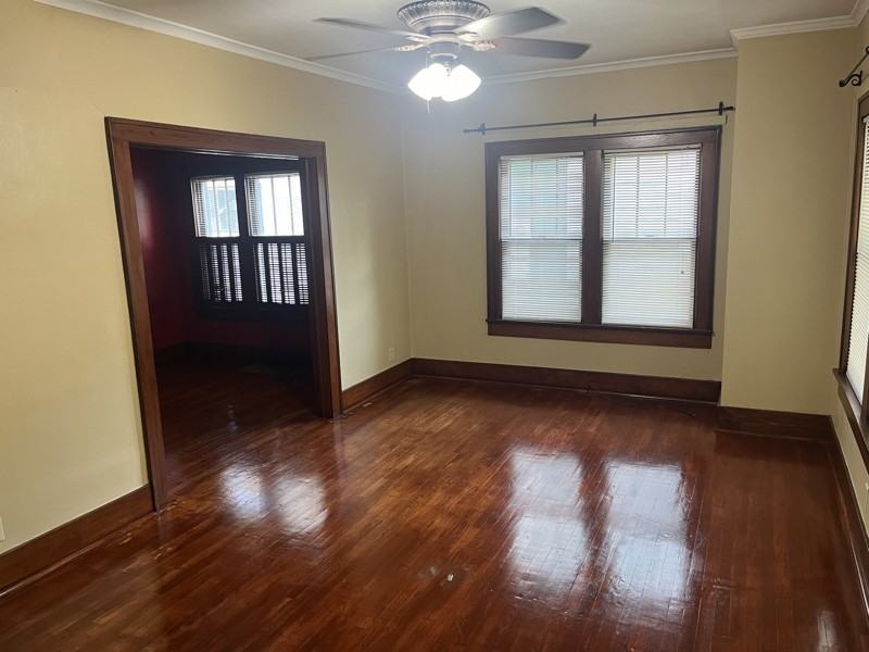 1917 S Locust St - Photo 3 of 17