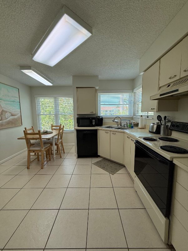 6191 Bahia Del Mar Blvd - Photo 3 of 19