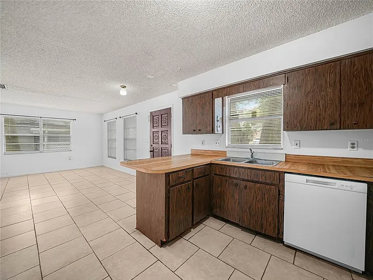 1213 Hartsell Ave - Photo 3 of 15