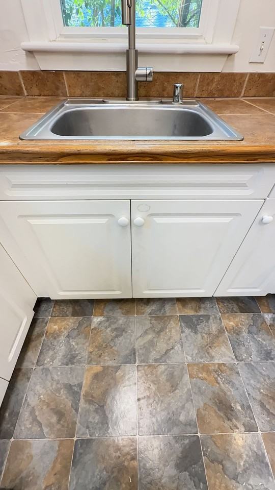 **RESERVE FOR SUMMER 2026**   Beautiful Creekside Apartment! - Photo 2 of 15