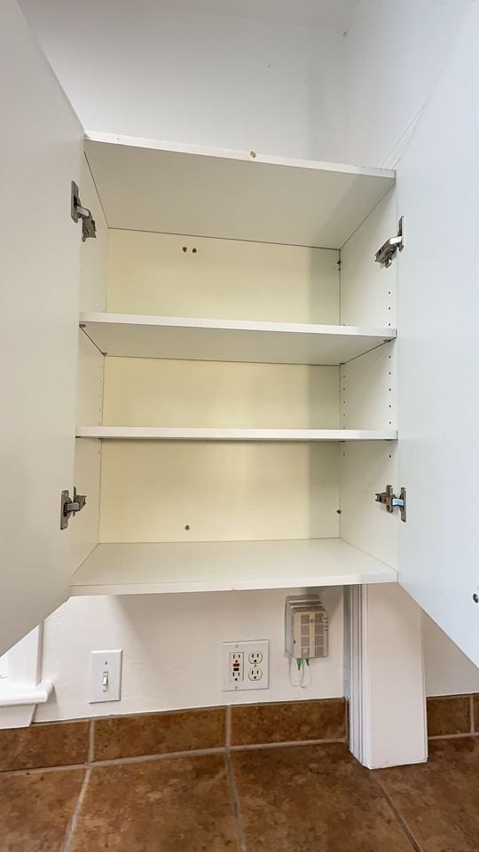 **RESERVE FOR SUMMER 2026**   Beautiful Creekside Apartment! - Photo 4 of 15