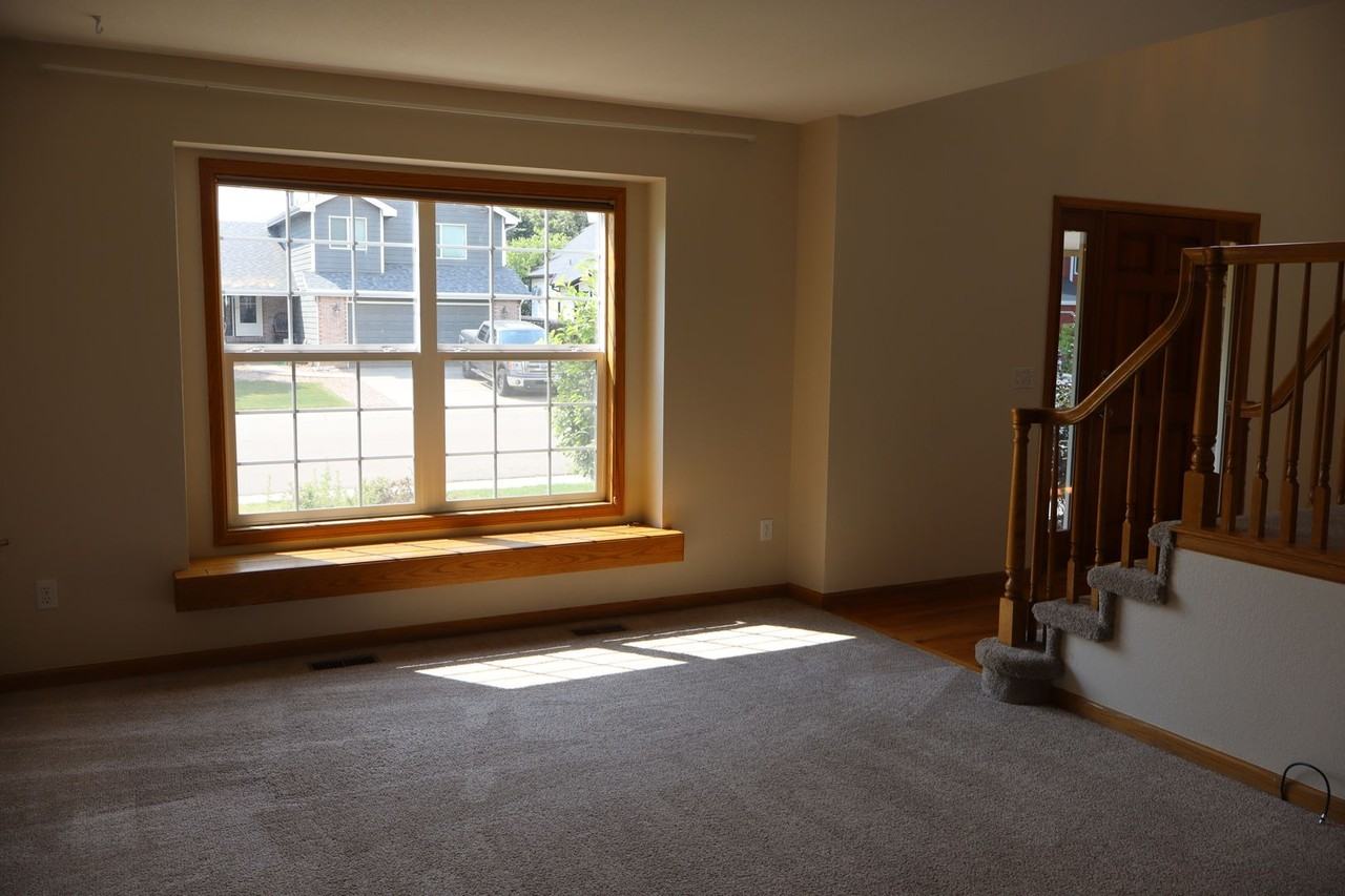 3018 Milner Ct - Photo 3 of 21