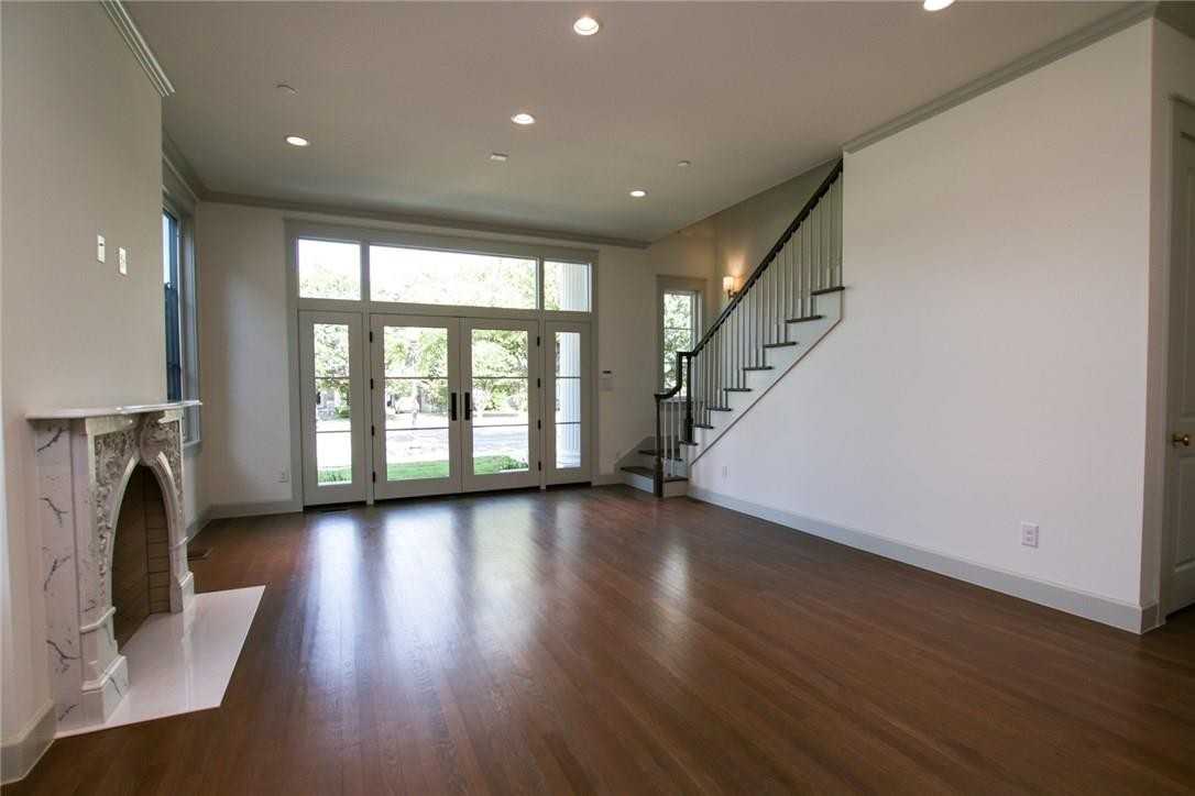 1019 N Bishop Ave - Photo 3 of 26