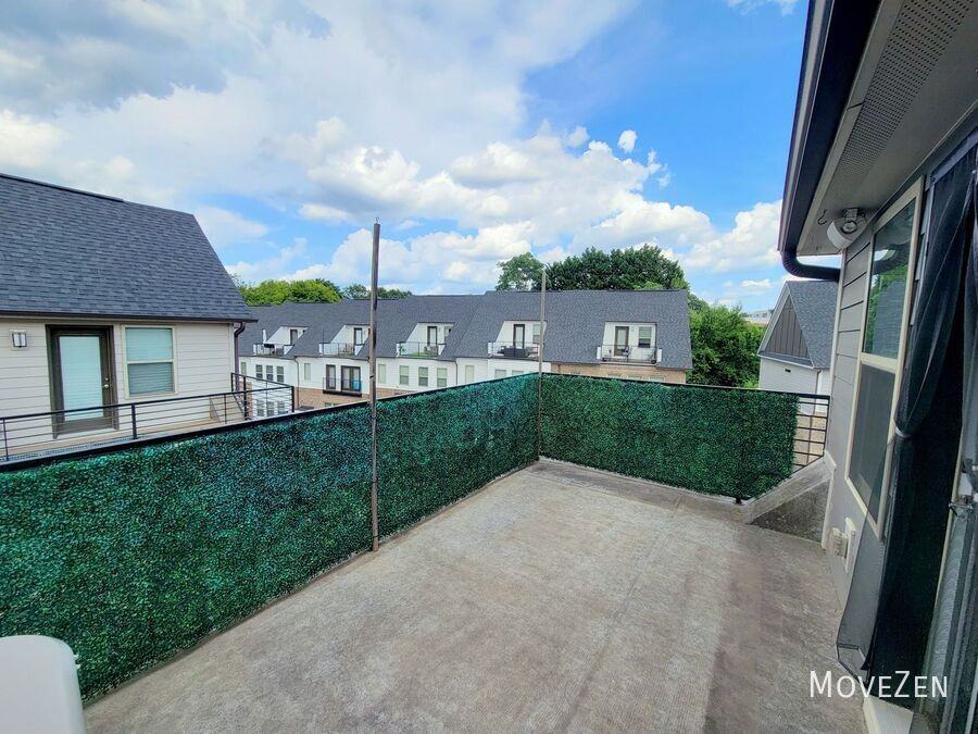 15041 New Amsterdam Ln - Photo 2 of 50