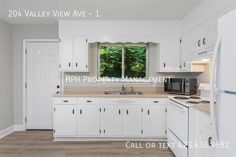 204 Valley View Ave #1 - Photo 3 of 28