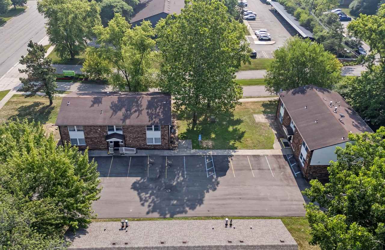 Chestnut Oaks Apartments - Photo 2 of 4