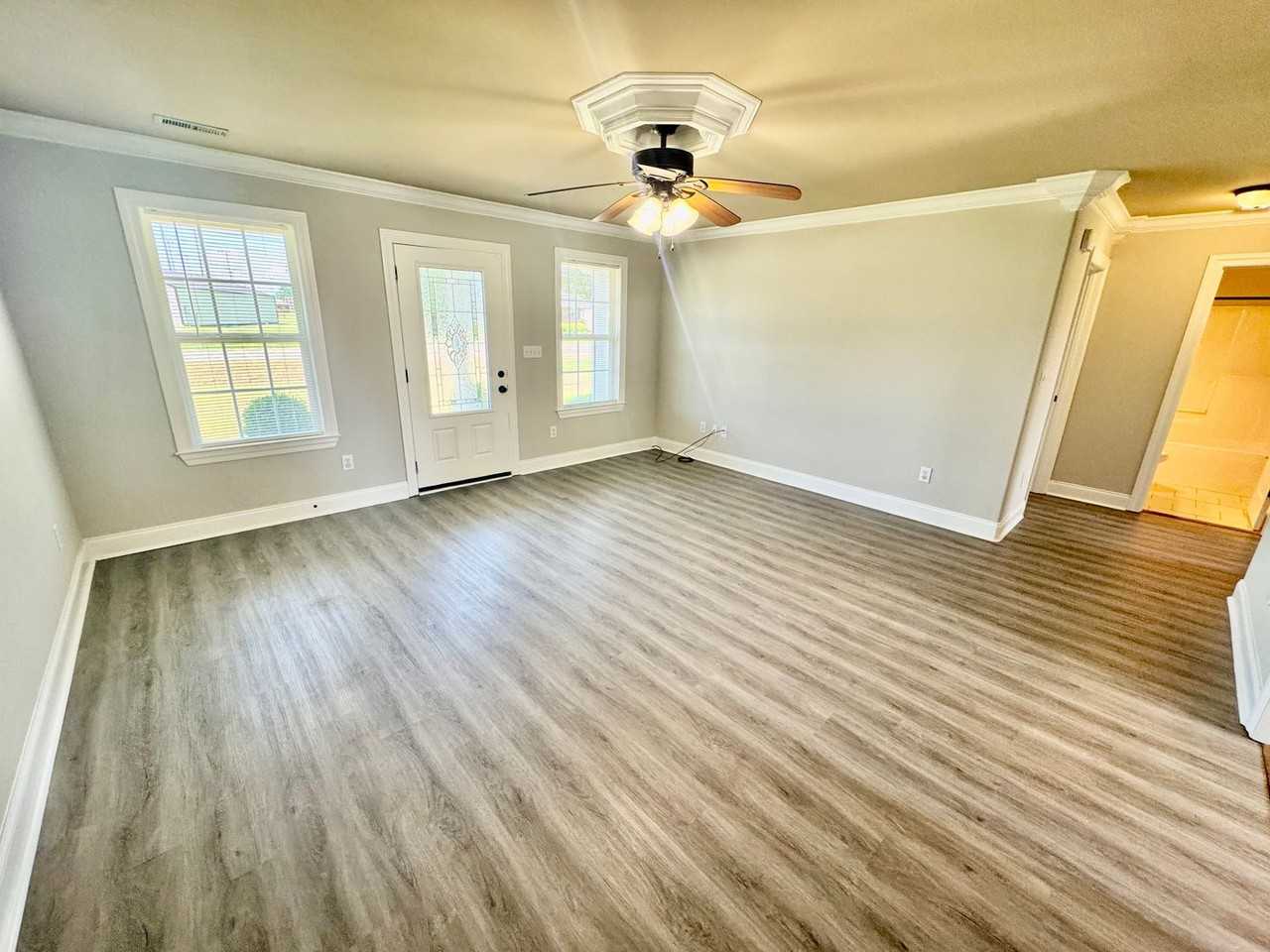 26360 6th St - Photo 2 of 12