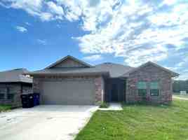 featured image of 700 E Bullock St