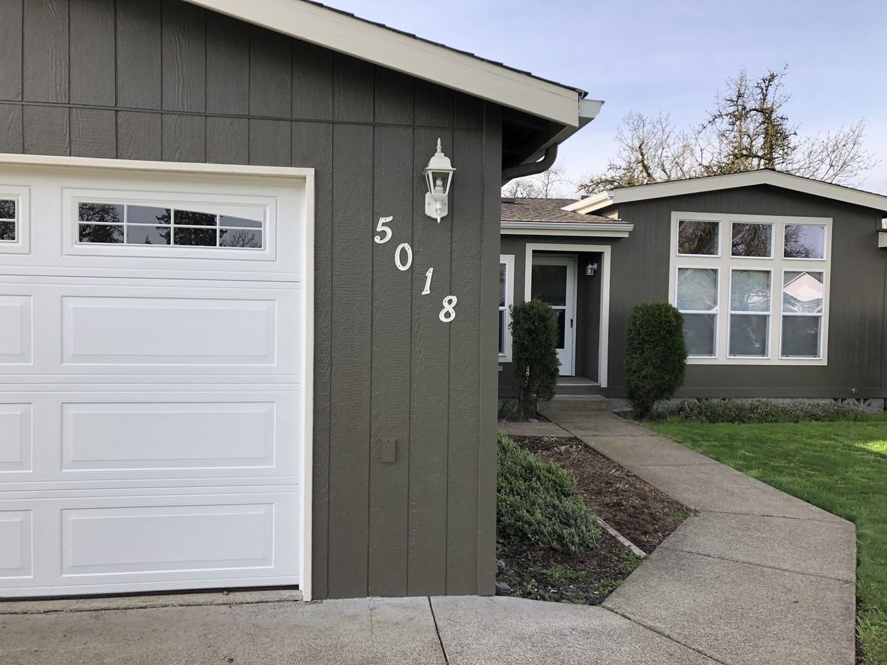 5018 Cedar St Se - Photo 2 of 50