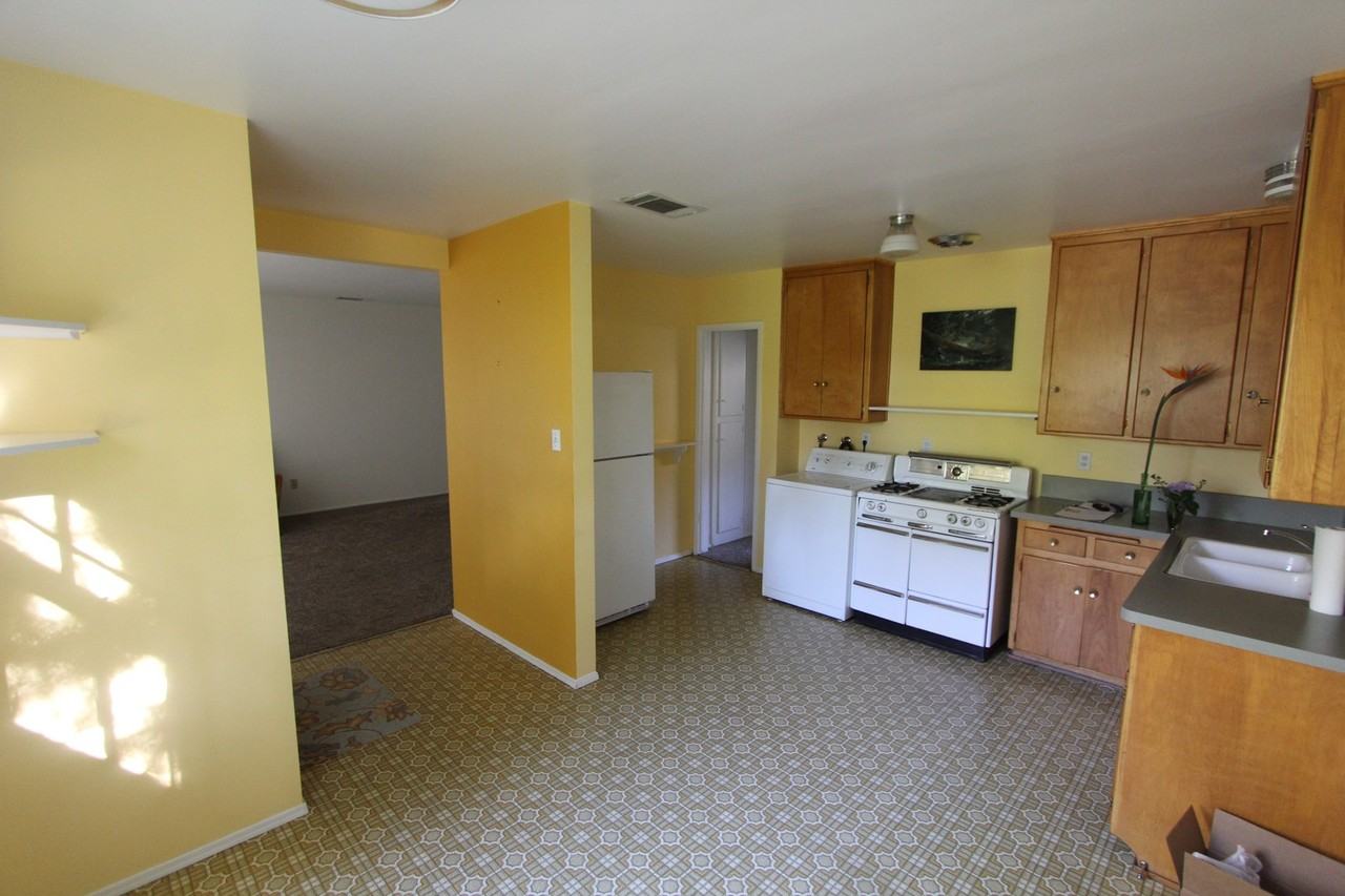 117 W Blaine St - Photo 3 of 8