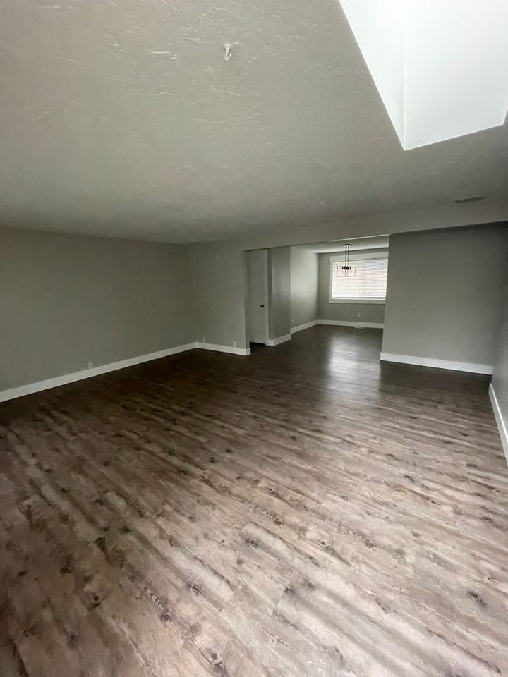 11690 Sw Settler Way - Photo 2 of 17