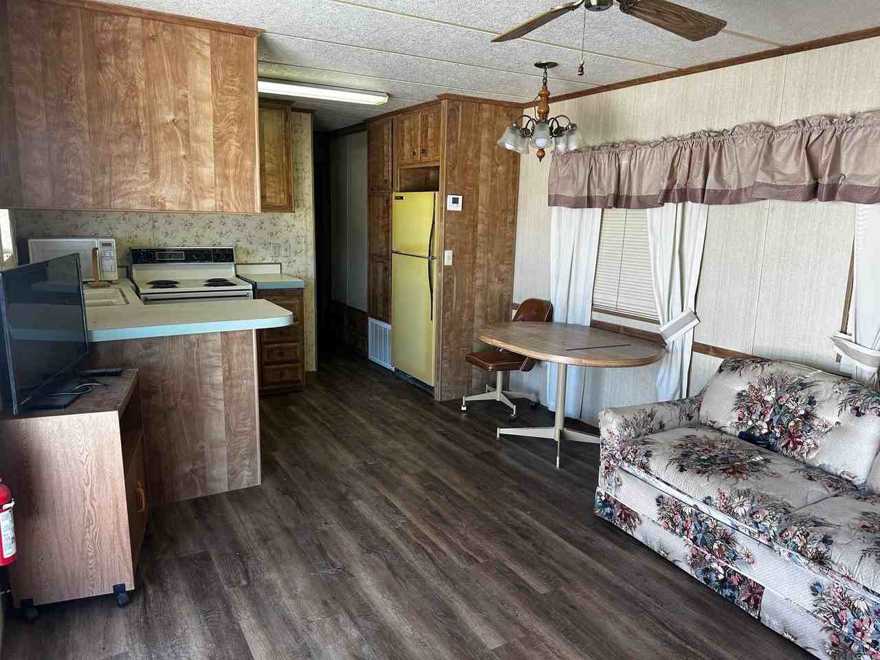 13111 E 41st Ln - Photo 2 of 12