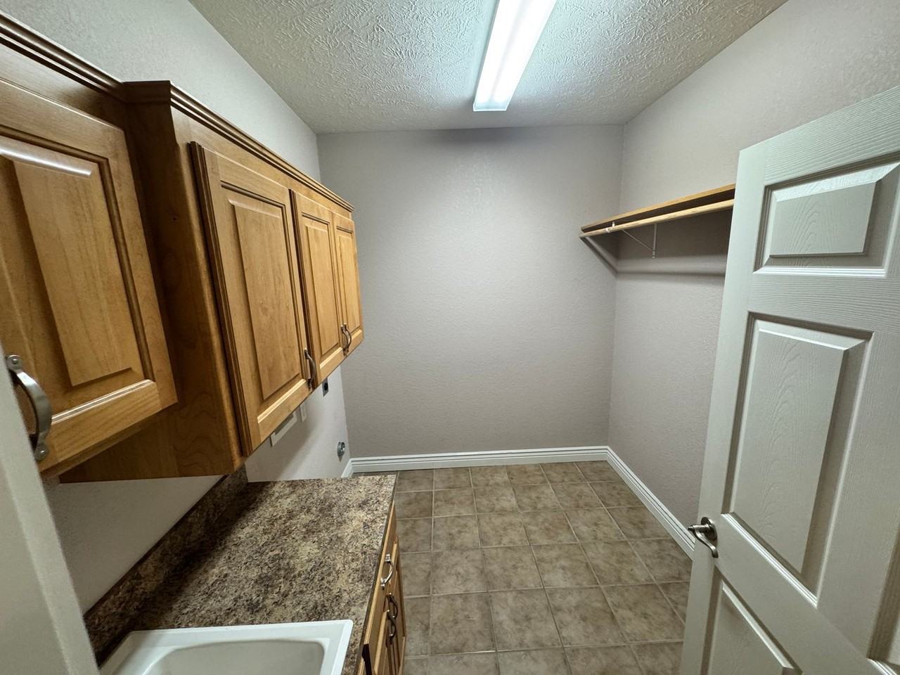 1616 Mulligan Pl - Photo 6 of 15