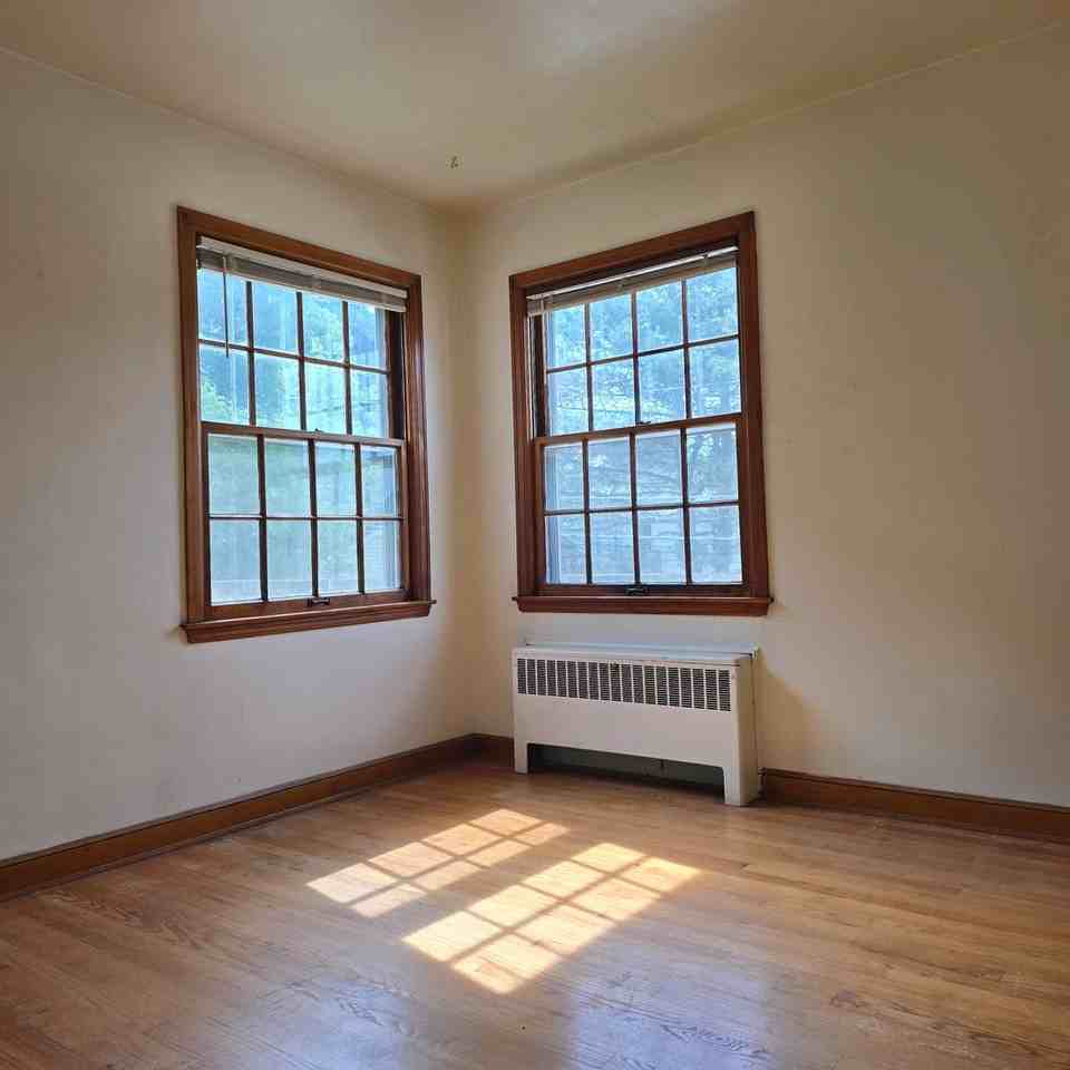 5515-19 Martin Drive - Photo 7 of 33