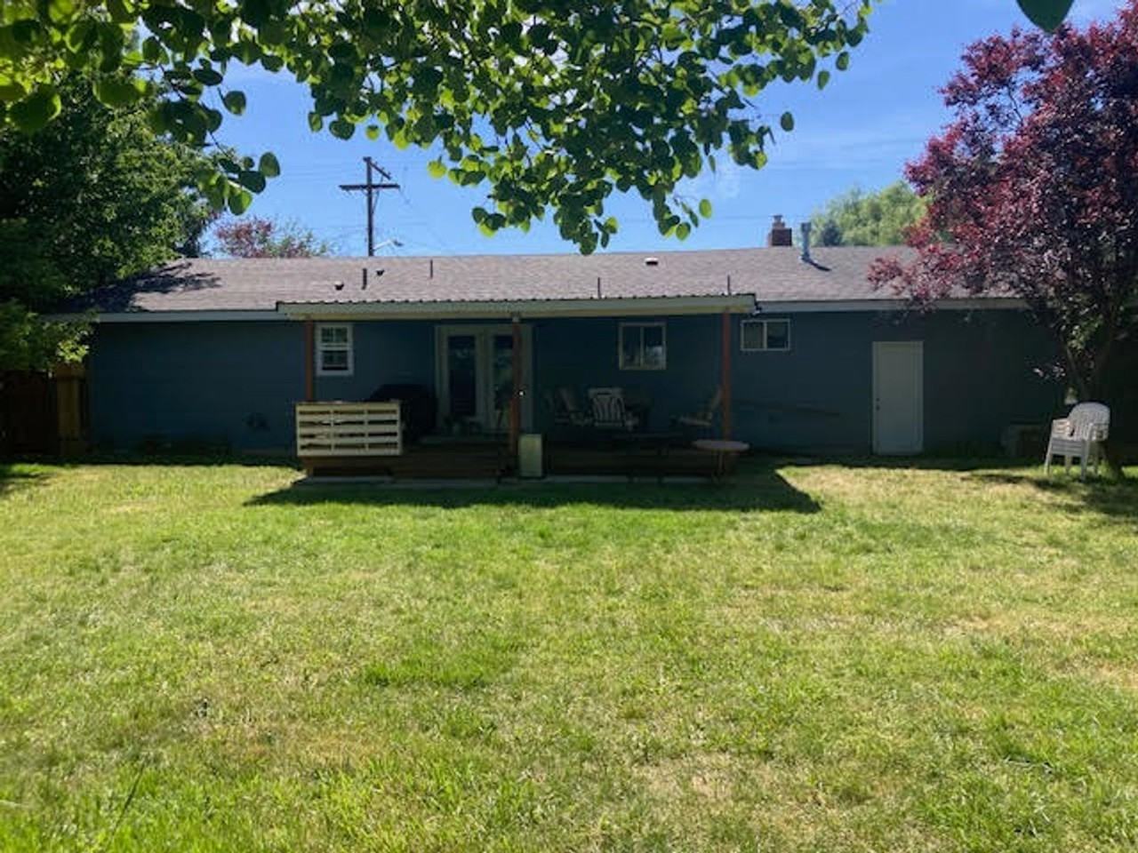 2611 Madison St - Photo 2 of 25