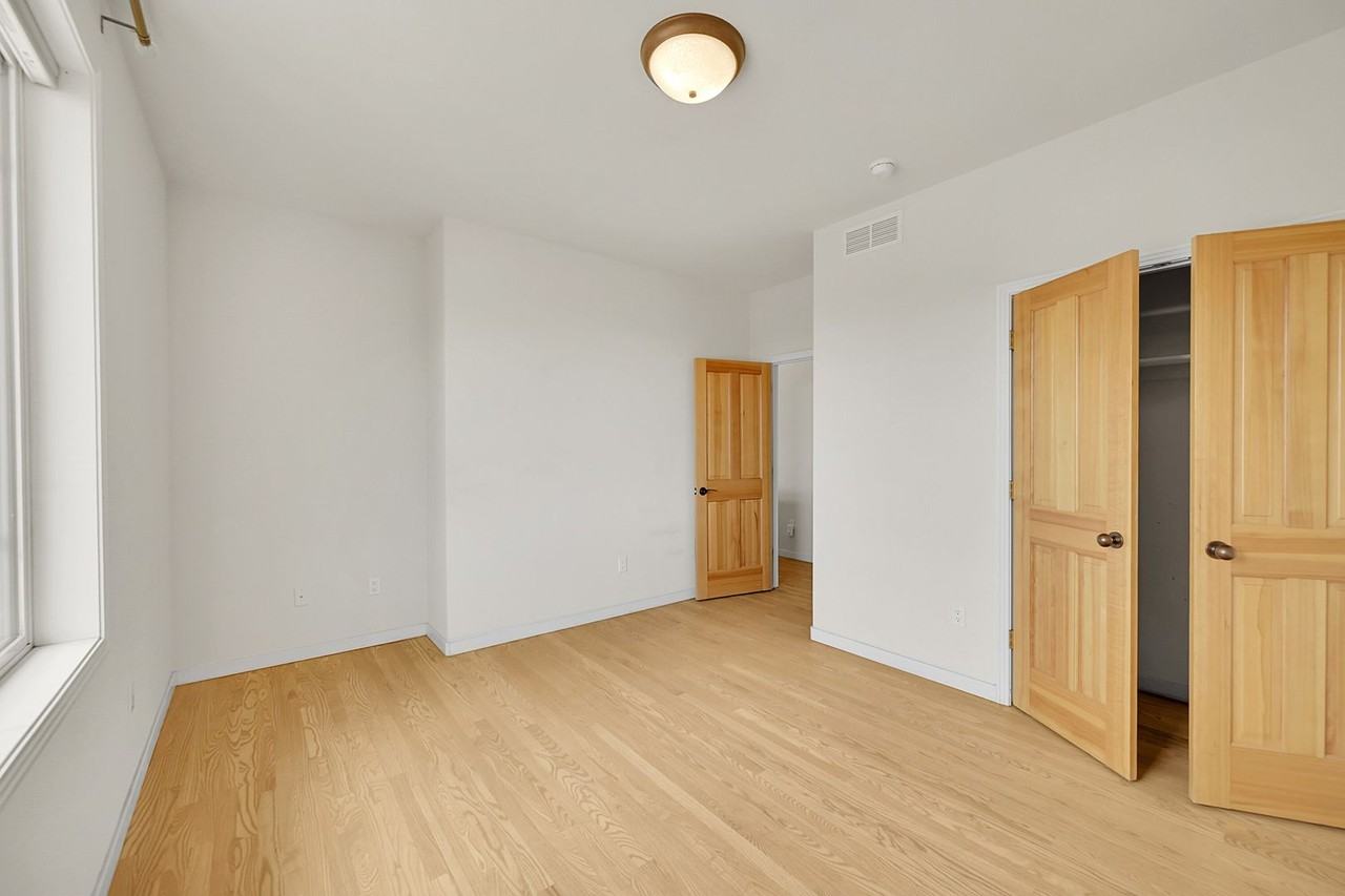 365 Vasquez Ct - Photo 3 of 23