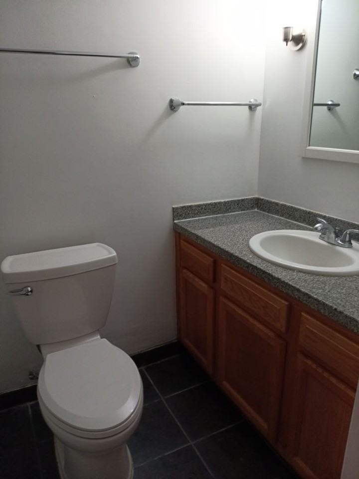 1215 Cordova Ave Nw - Photo 2 of 30