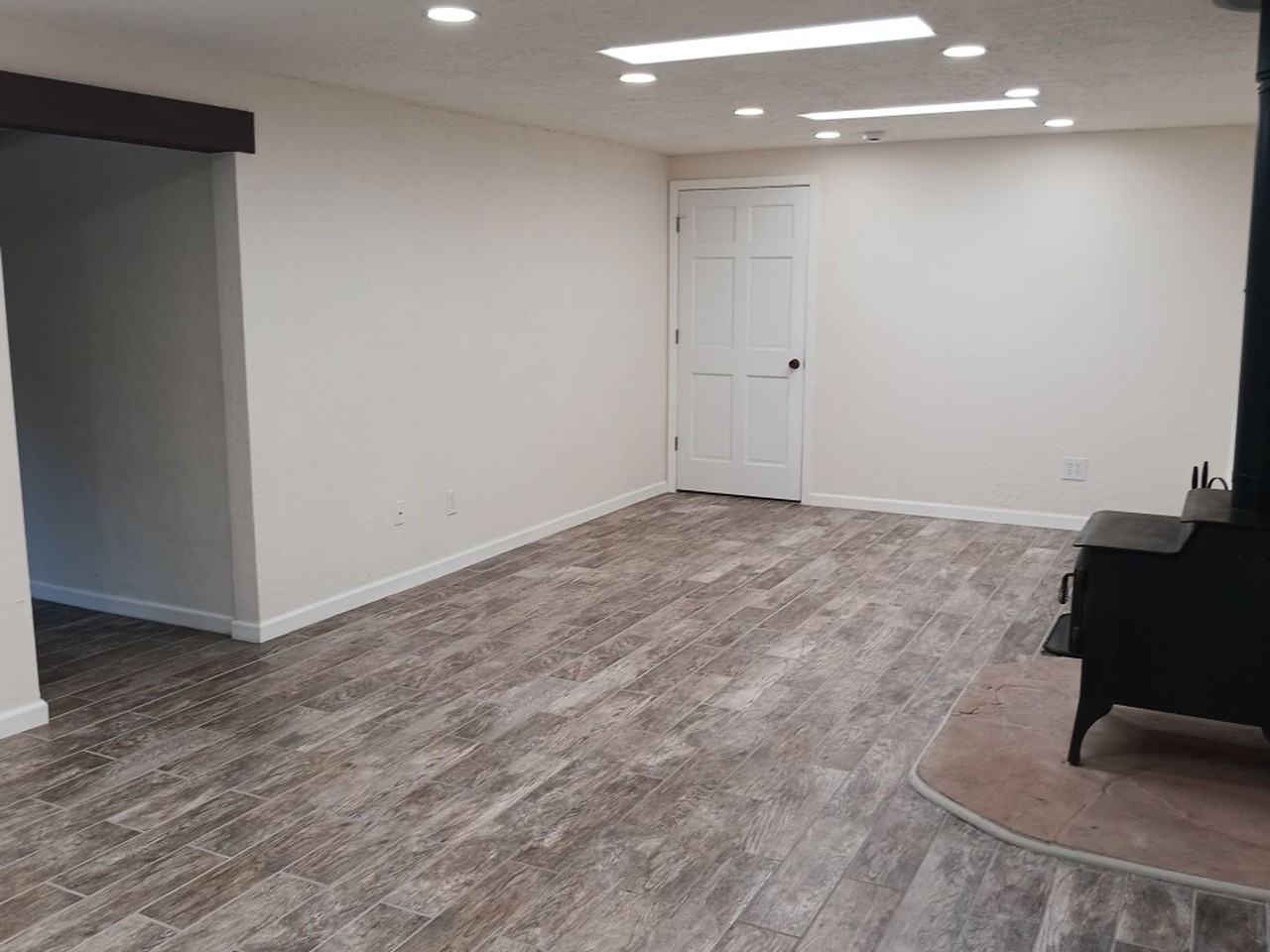 1215 Cordova Ave Nw - Photo 3 of 30